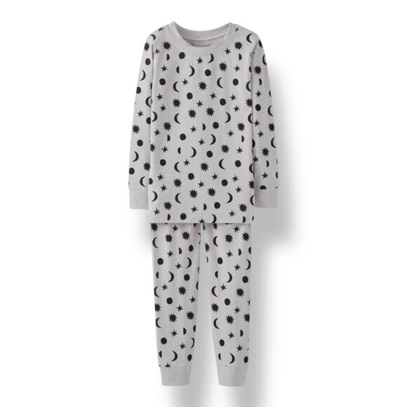 Hanna Andersson HannaSoft Pajamas Stars & Moon Tonal on Grey Size 3 NWT - Picture 1 of 2